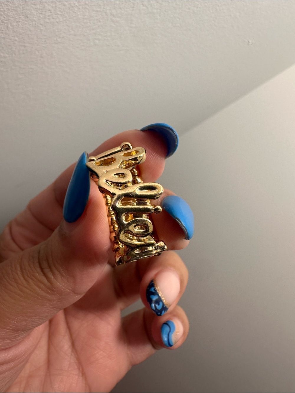 Gold Believe Script Stretch Statement Ring - Picture 3 of 6
